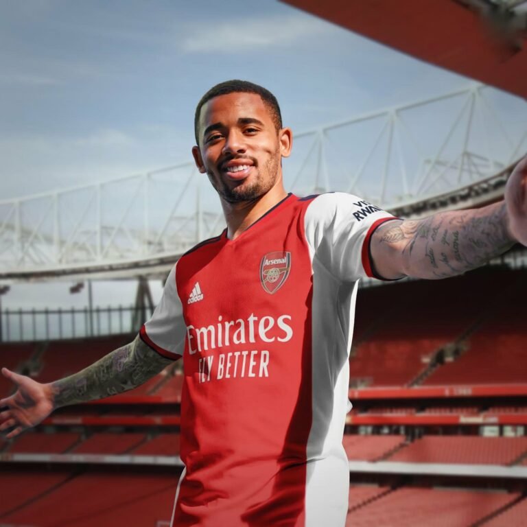 Gabriel Jesus é o novo reforço do Arsenal e assina até 2027, afirma jornalista