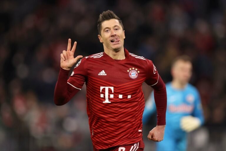 Bayern pede quantia milionária para vender Lewandowski ao Barcelona