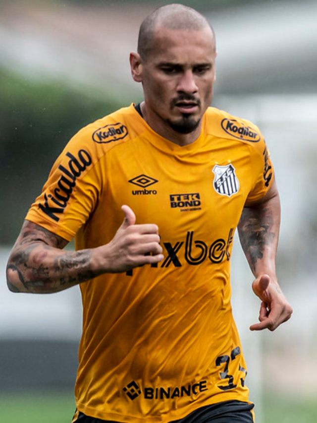 GOD OF ZAGA! Os números de Maicon pelo Santos no Brasileirão 2022