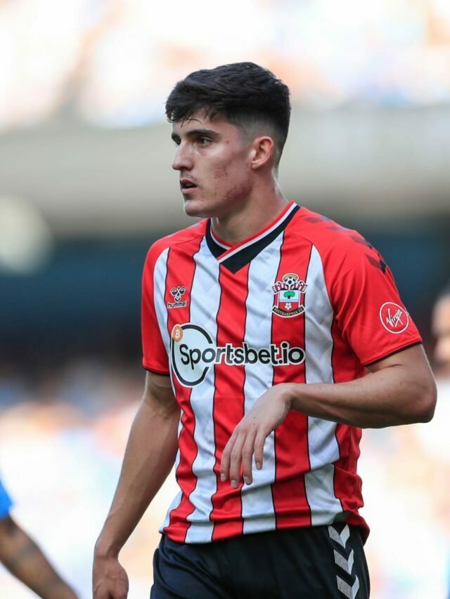 FIFA 22: laterais direitos promissores para o seu Modo Carreira