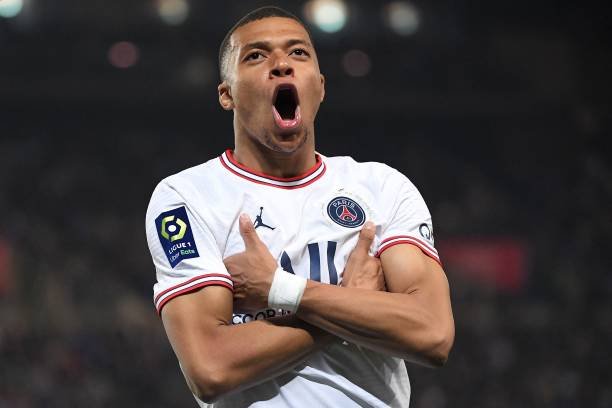 Mbappé supera Vini Jr. e se torna o jogador mais valioso do mundo; veja o top 10