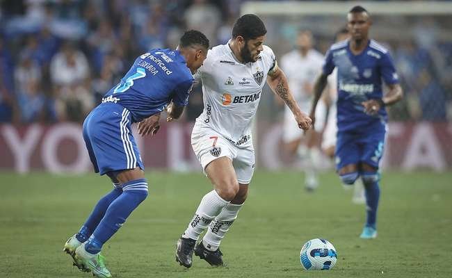 Após perder pênalti, Hulk insiste: “Vou bater novamente”