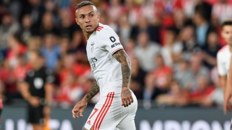 Flamengo define estratégia para contratar Everton Cebolinha