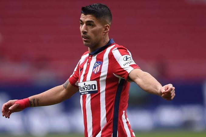 Barcelona estuda retorno de Luís Suarez