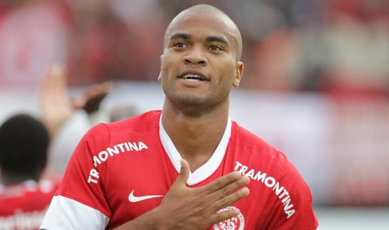 Panathinaikos tem interesse em Rodrigo Moledo, do Inter