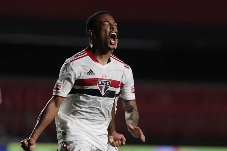 Corinthians e Flamengo se interessam pela contratação de Wellington, do São Paulo