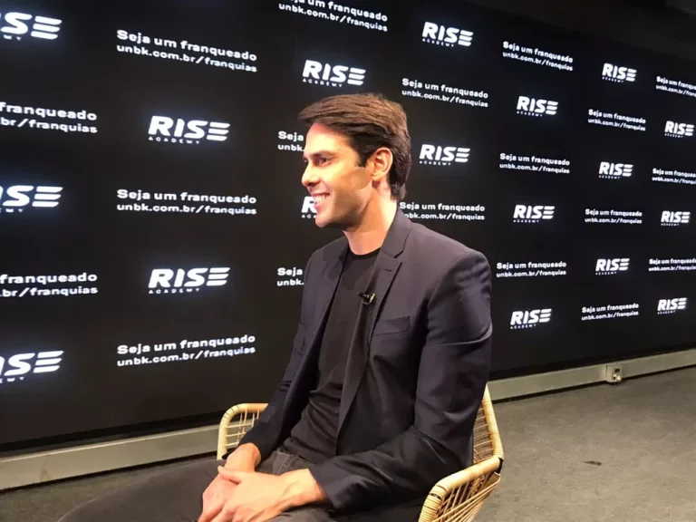 Kaká projeta substituir Alex no comando do sub-20 do São Paulo