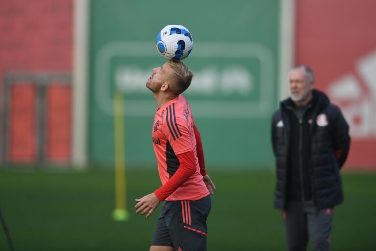 Com retorno de titulares, Inter divulga relacionados para confronto diante o Colo-Colo