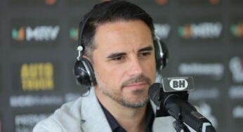 Rodrigo Caetano comenta foco no duelo contra o Flamengo e provoca torcida: “Arquibancada não usa chuteira”