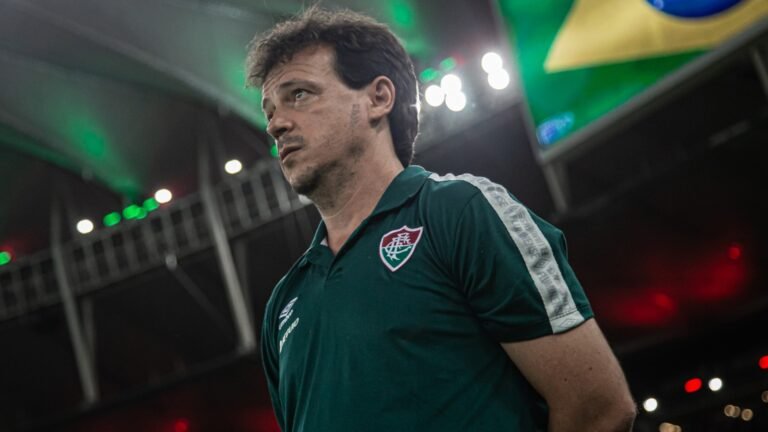 Fernando Diniz avalia grandeza de Fred no Fluminense