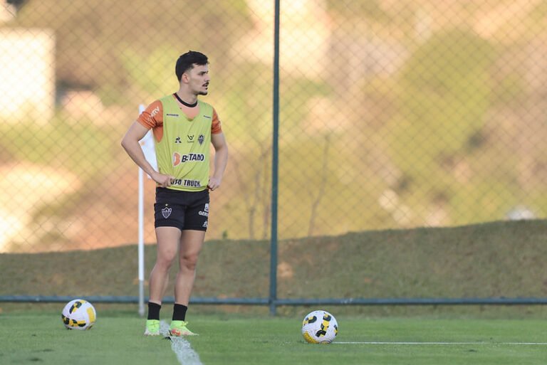 Atlético estuda empréstimo de Guilherme Castilho ao Grêmio