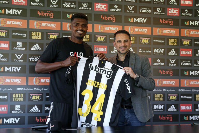 Jemerson é apresentado oficialmente e será o novo número 34 do Atlético Mineiro