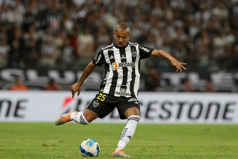“Não esperava jogo fácil. É Libertadores”, afirma Mariano após classificação