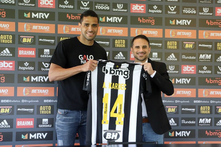 Alan Kardec é o novo dono da camisa 14 do Atlético Mineiro e elogiou a Massa atleticana