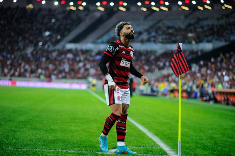 Flamengo recusou proposta de quase R$ 200 milhões por Gabigol