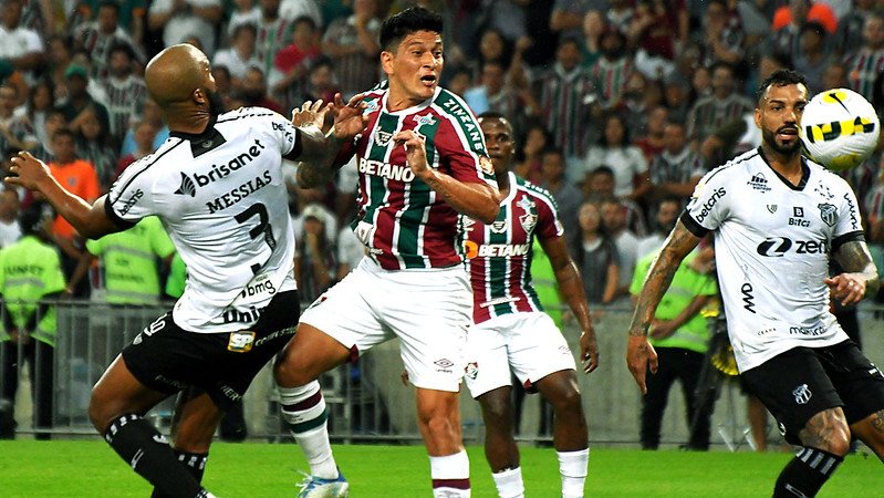 Após vitória contra o Ceará, Fluminense dorme vice-líder do Brasileirão
