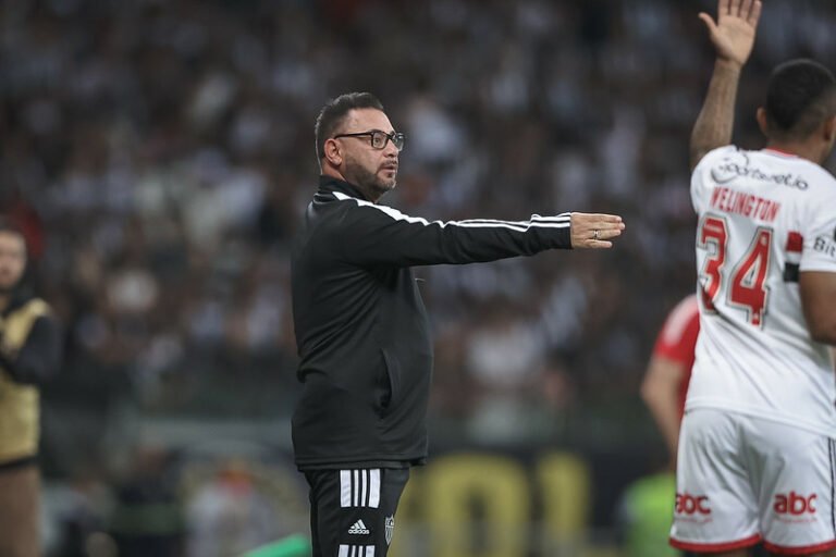 Turco Mohamed fala sobre pressão em jogo diante o Flamengo e fala em ansiedade para o confronto