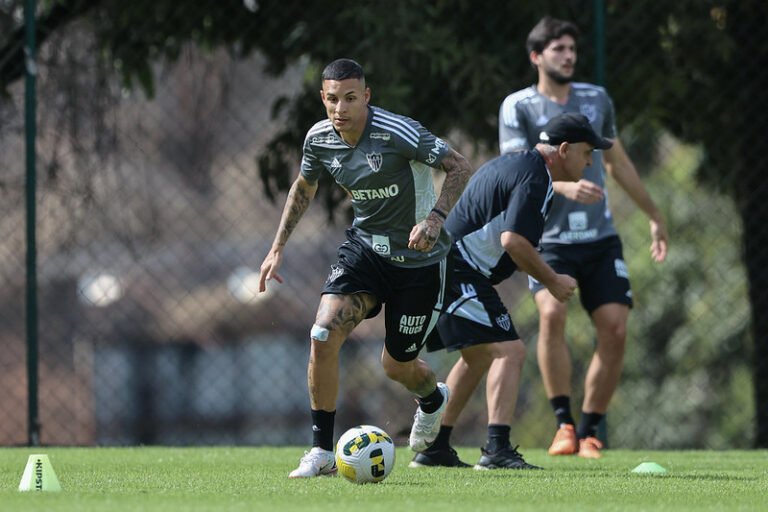 Com time completo, Atlético divulga lista de relacionados para enfrentar o Botafogo