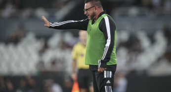 Turco Mohamed agradece respaldo da diretoria, fala de foco na temporada e reforços liberados pelo BID