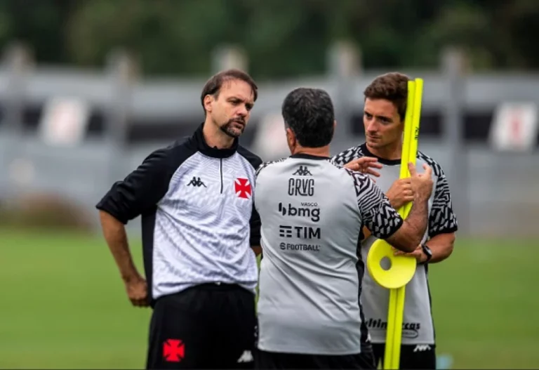 Vasco pode ter mudanças contra o Vila Nova; Yuri Lara deve perder titularidade para Zé Gabriel