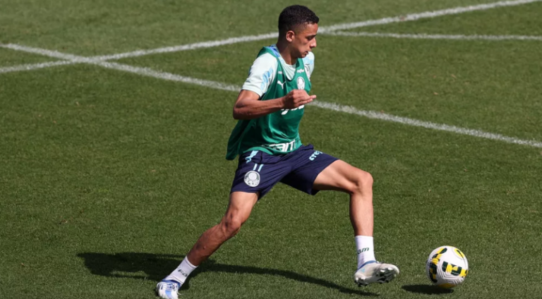 Após mais de três meses, Giovani volta aos gramados pelo Palmeiras Sub-20