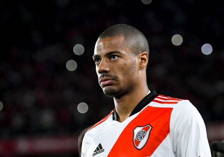 Atlético Mineiro tenta a contratação de Nicolás De La Cruz e planeja oferta nessa janela, afirma jornalista