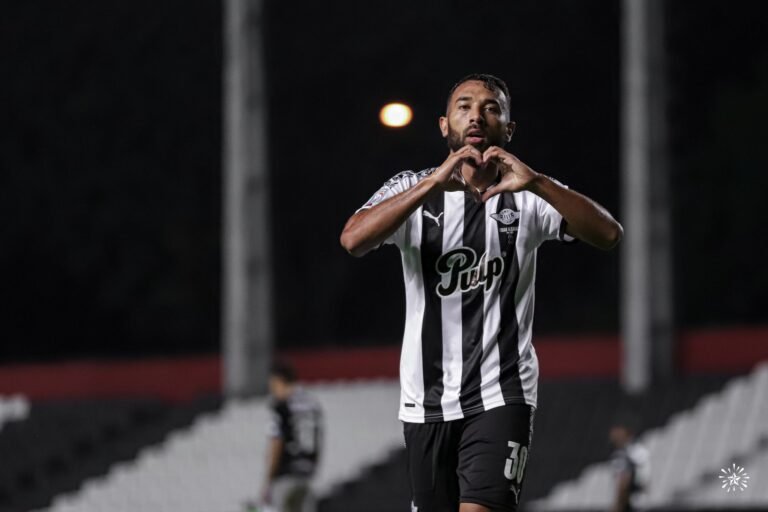Libertad não exerce direito de compra do Ramón Martínez, emprestado pelo Atlético Mineiro