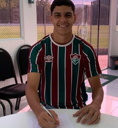 Fluminense acerta com jovem promissor da base do Goiás