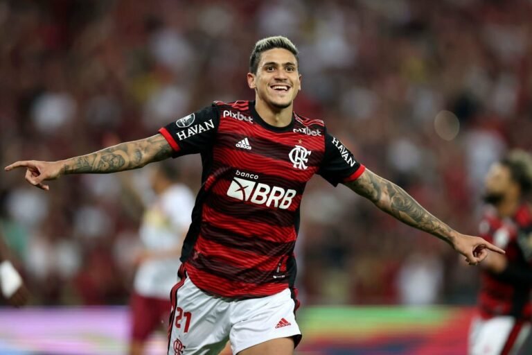 Pedro comenta sobre negociação com Palmeiras: “Eu nem ouvi”