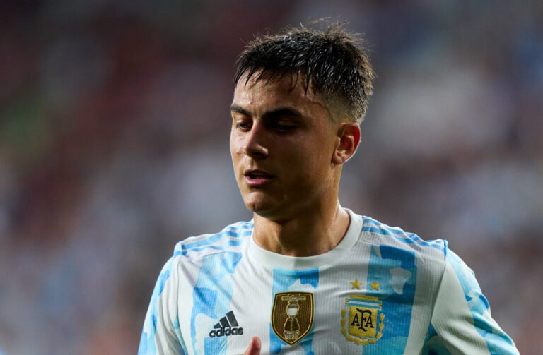 Roma pode brigar pelo título italiano? Dybala mostra cautela