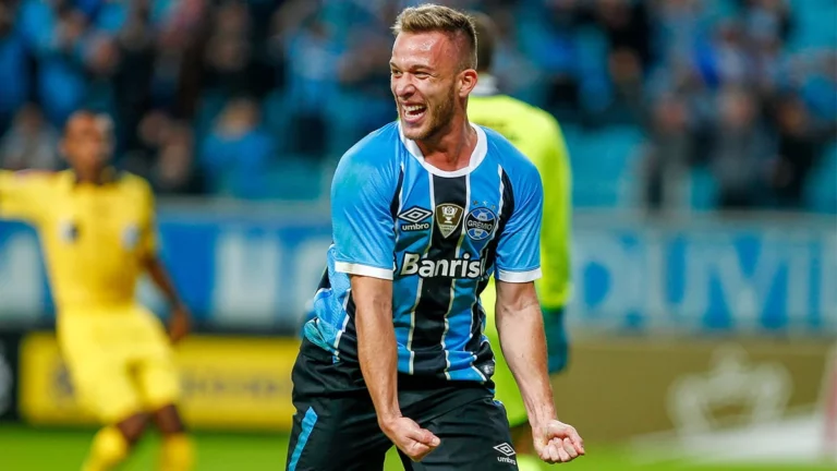 Grêmio está interessado em retorno de Arthur, diz jornal italiano
