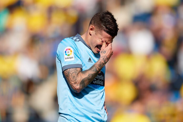 Condenado por abuso sexual, Santi Mina é reintegrado nos treinos do Celta de Vigo