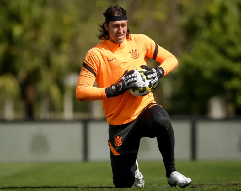 Cássio diz que Corinthians foi eliminado para o Flamengo com honra