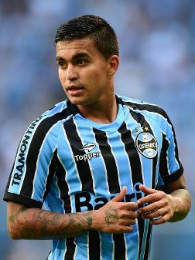 cropped-dudu-atacante-do-gremio-durante-jogo-contra-o-internacional-1420820673011_v2_450x337.jpg
