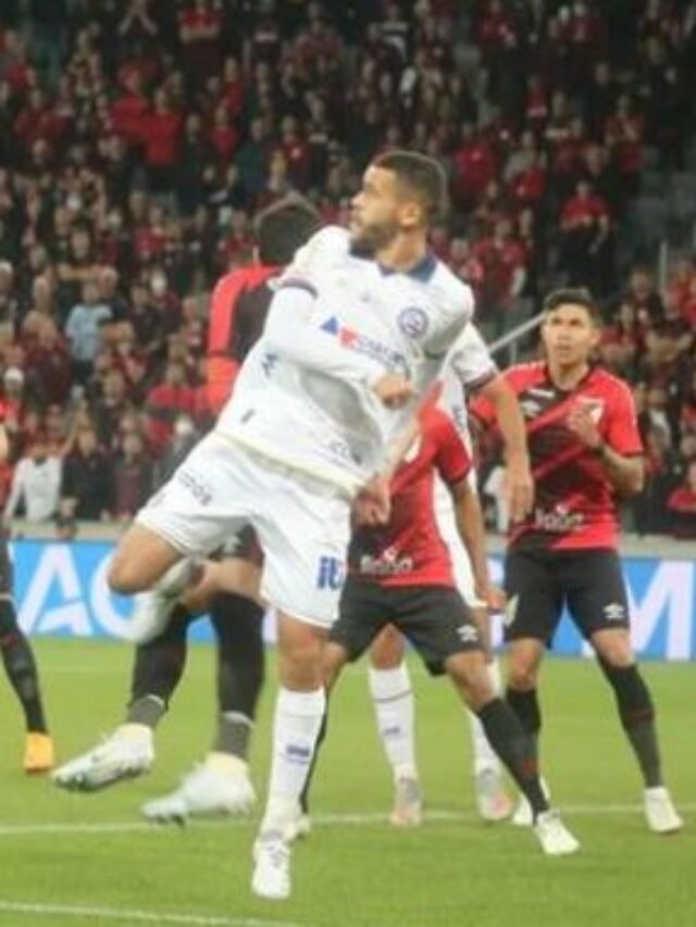 cropped-futebolbahiano.org-athletico-pr-0-x-1-bahia-veja-o-golaco-de-davo-na-arena-da-baixada-athletico-pr-x-bahia-gol-678x381-1.jpg