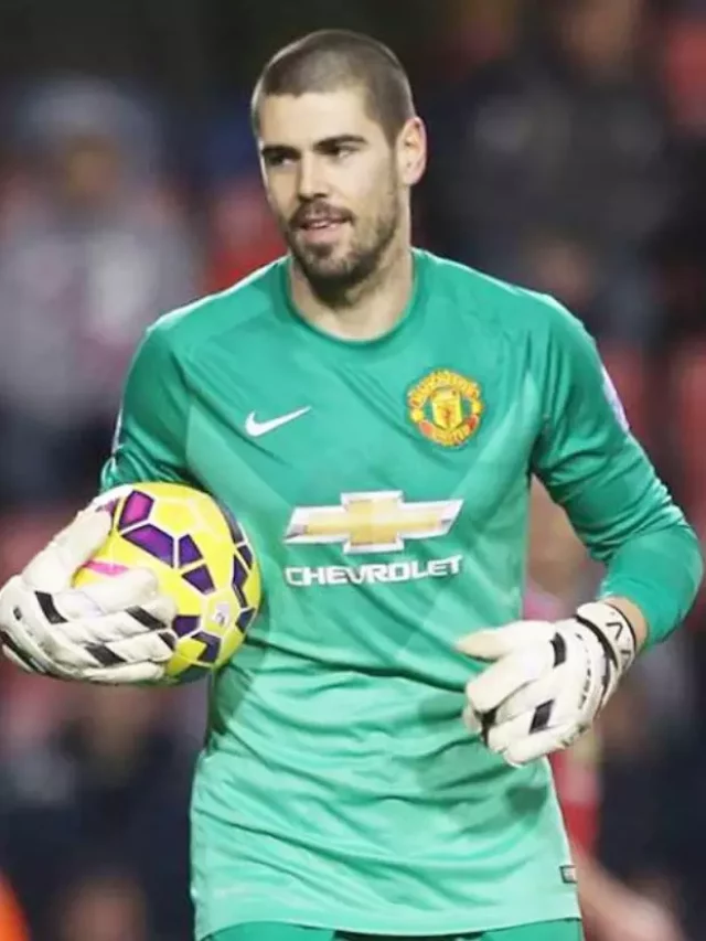cropped-victor-valdes-manchester-united-oficiallanima2015012700321.webp