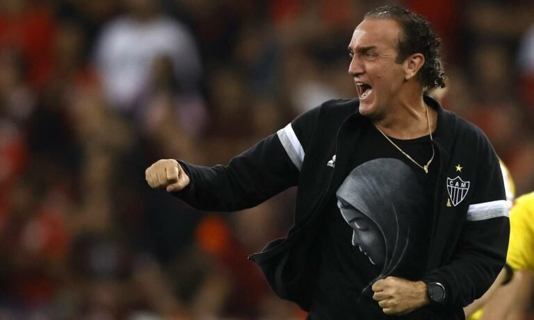 OFICIAL: Cuca volta ao Atlético Mineiro até o fim da temporada; Veja detalhes