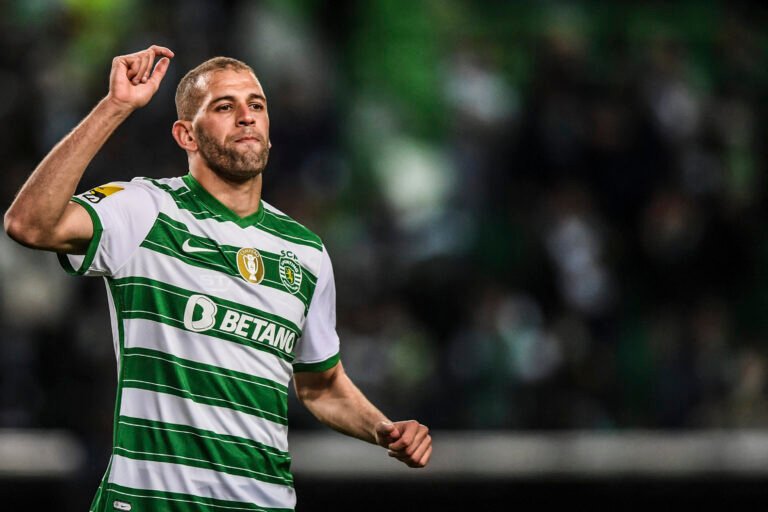 Slimani pode retornar à Ligue 1