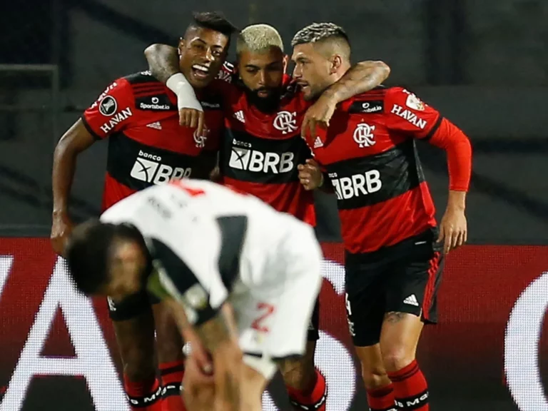 Flamengo estuda envolver Arrascaeta e Gabigol no anúncio da renovação de Bruno Henrique