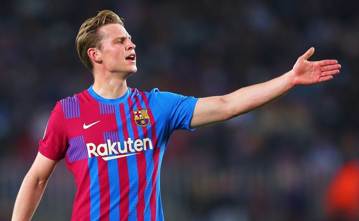 De Jong decide ficar no Barcelona e United desiste de sua contratação