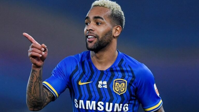 Alex Teixeira quer retornar ao Vasco, diz jornalista