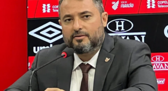 Mattos comenta situação de dois jogadores sondados pelo Athletico