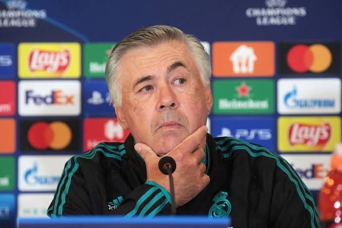 Ancelotti crava lateral-esquerdo titular no Real Madrid