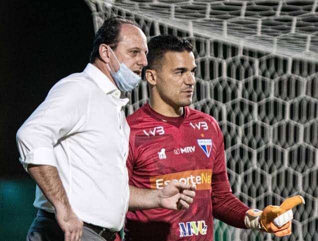 São Paulo encerra novela por goleiro e encaminha contratação de Felipe Alves