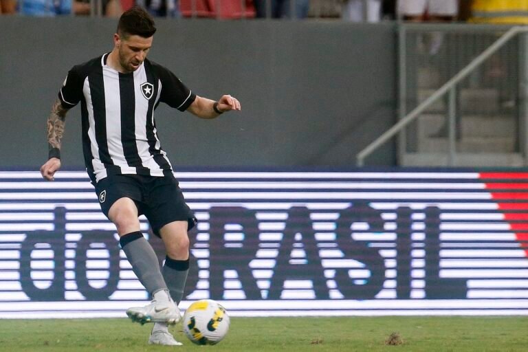 Botafogo divulga lista de relacionados para a partida da Copa do Brasil com novidades