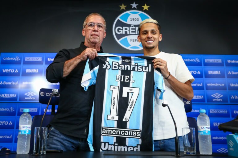 Grêmio pode negociar novo empréstimo de Gabriel Teixeira junto ao Fluminense