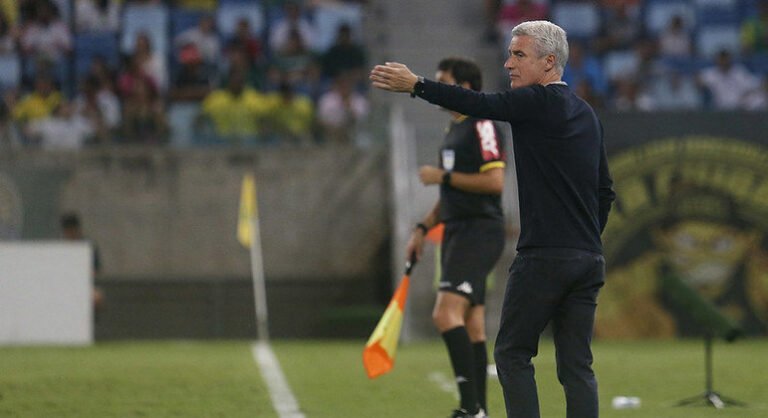 Após eliminação para o América-MG, técnico do Botafogo fala em tranquilidade