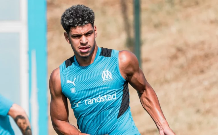 Flamengo acerta contratação de Luis Henrique, ex-Botafogo