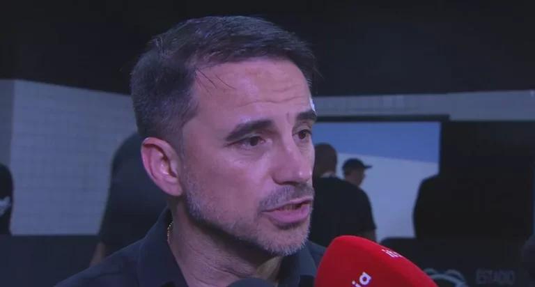 Rodrigo Caetano fala sobre problemas com o VAR nos últimos jogos e protesta contra arbitragem