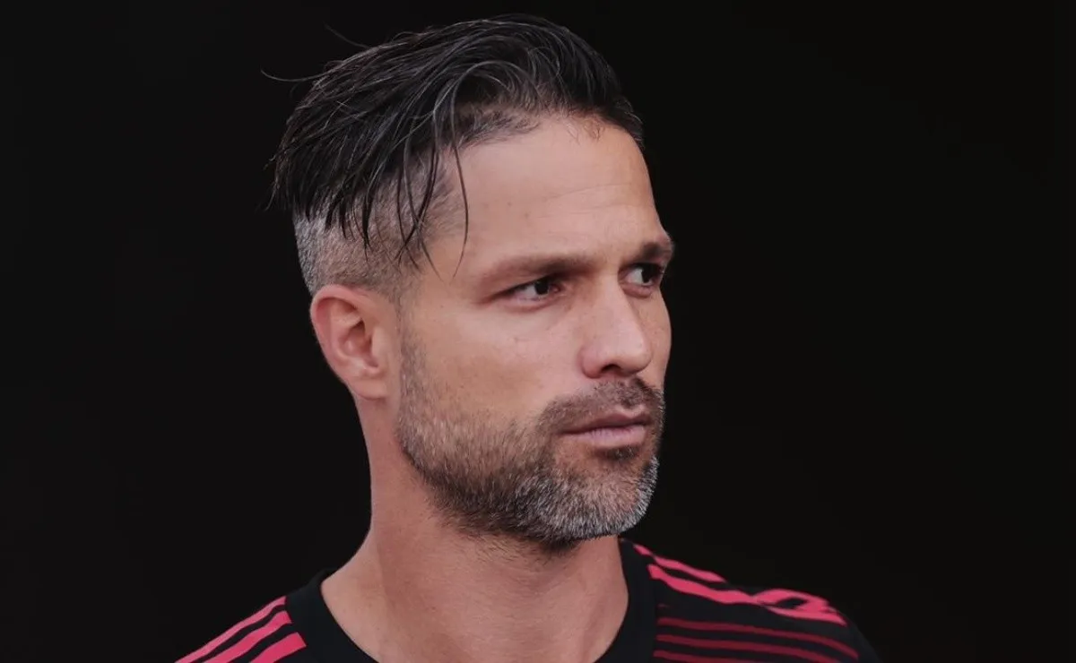 Diego Ribas dará coletiva para anunciar planos para sequência da carreira